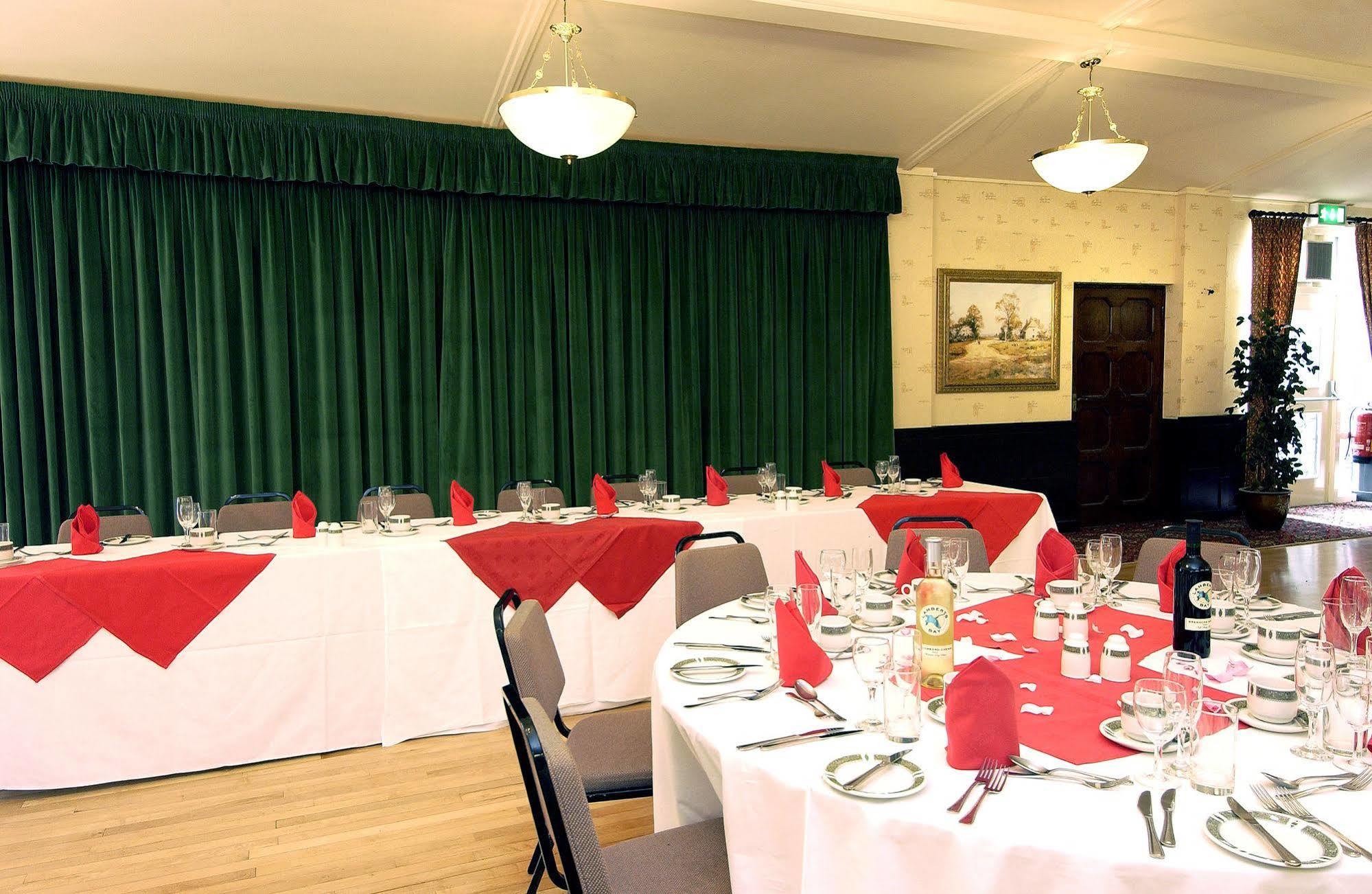 The Horseshoe Inn Herstmonceux Esterno foto
